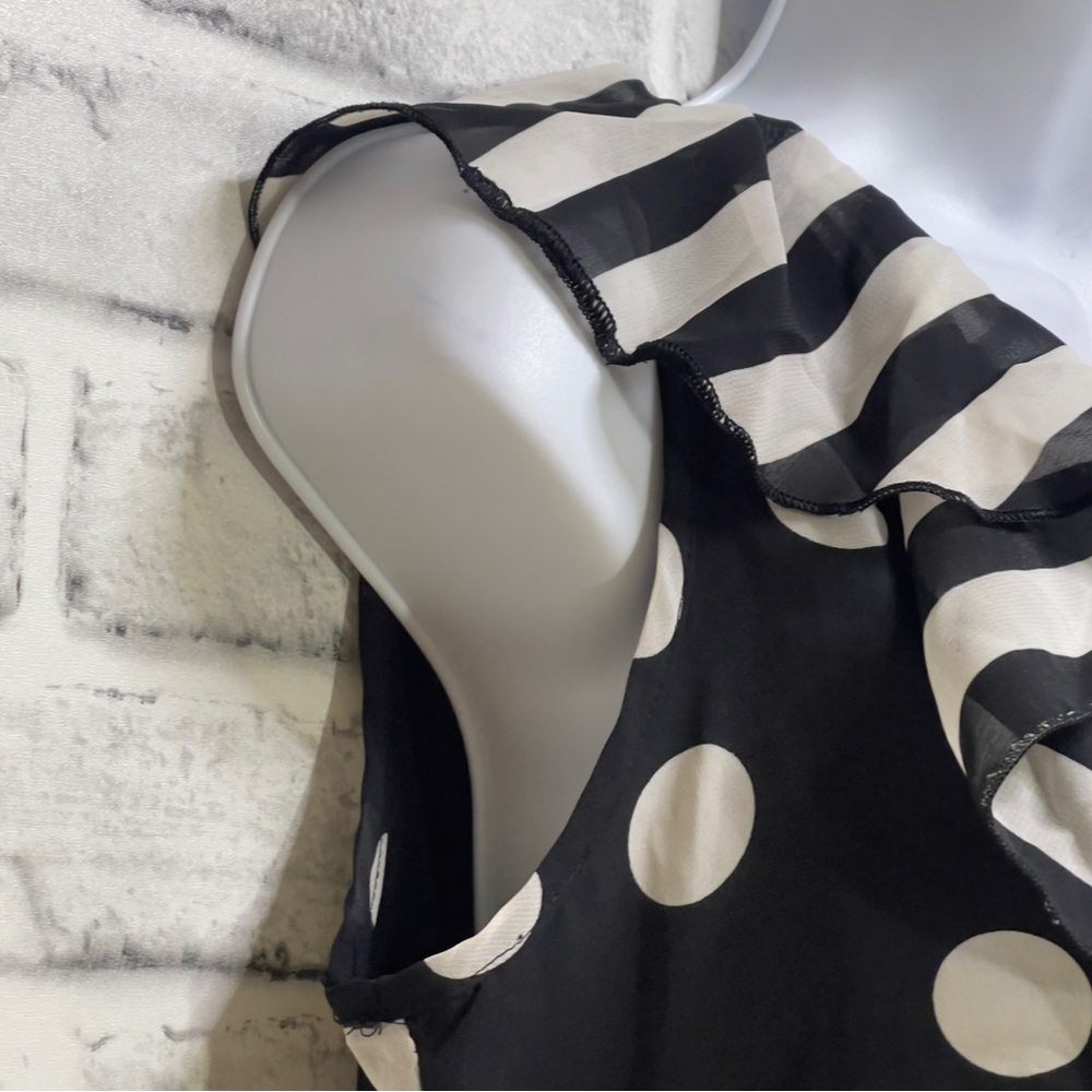 Milano Sleeveless Mixed Back White Pattern Ruffled Neck Blouse Small - Picture 8 of 10